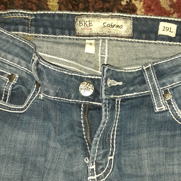 Jeans - Picture 2 of 5